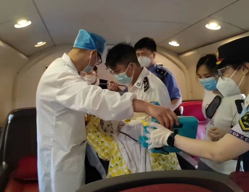 丹巴县高铁转院公司